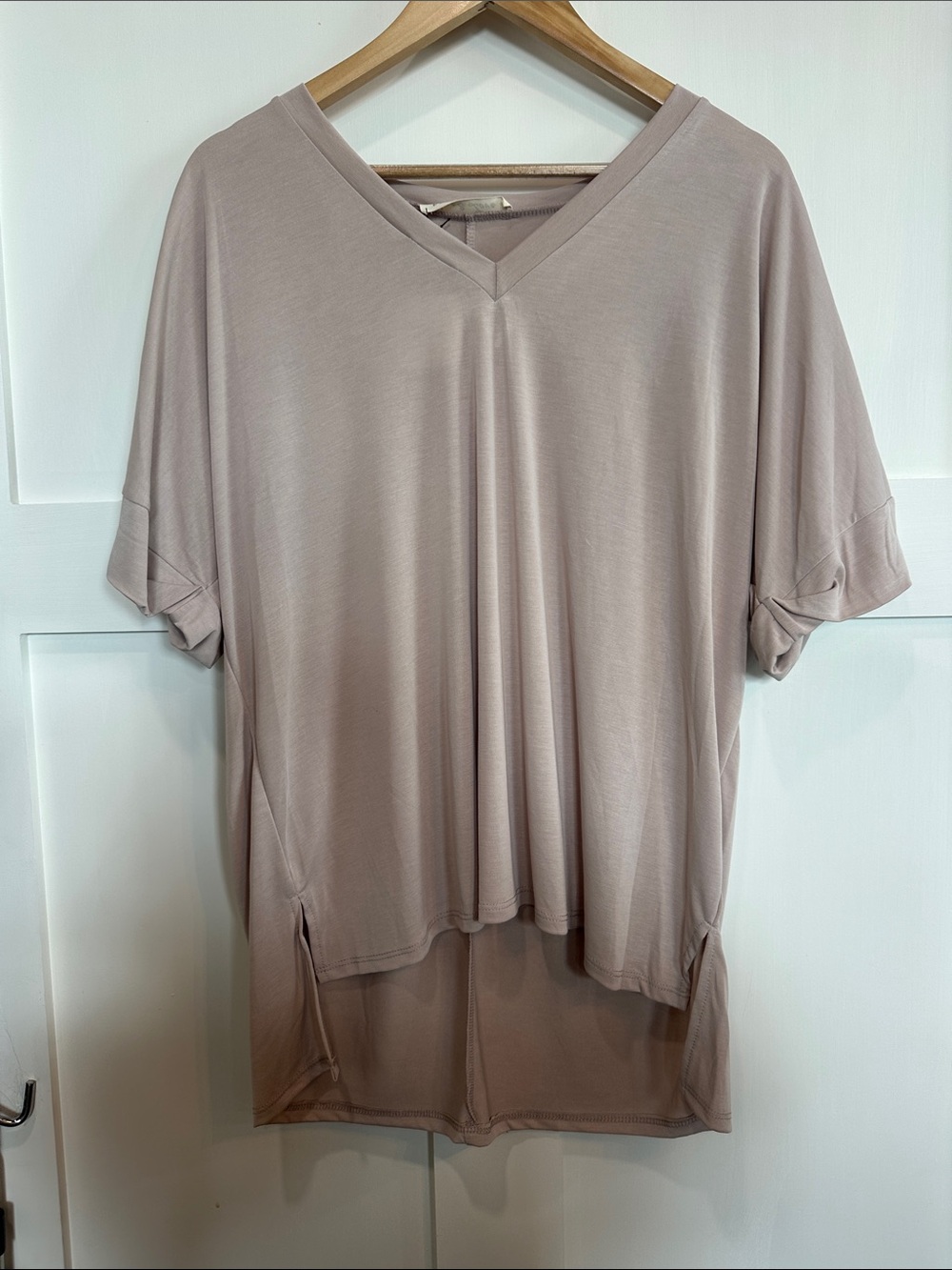 Vine & Love Soft Mauve V-Neck Short Sleeve Tunic